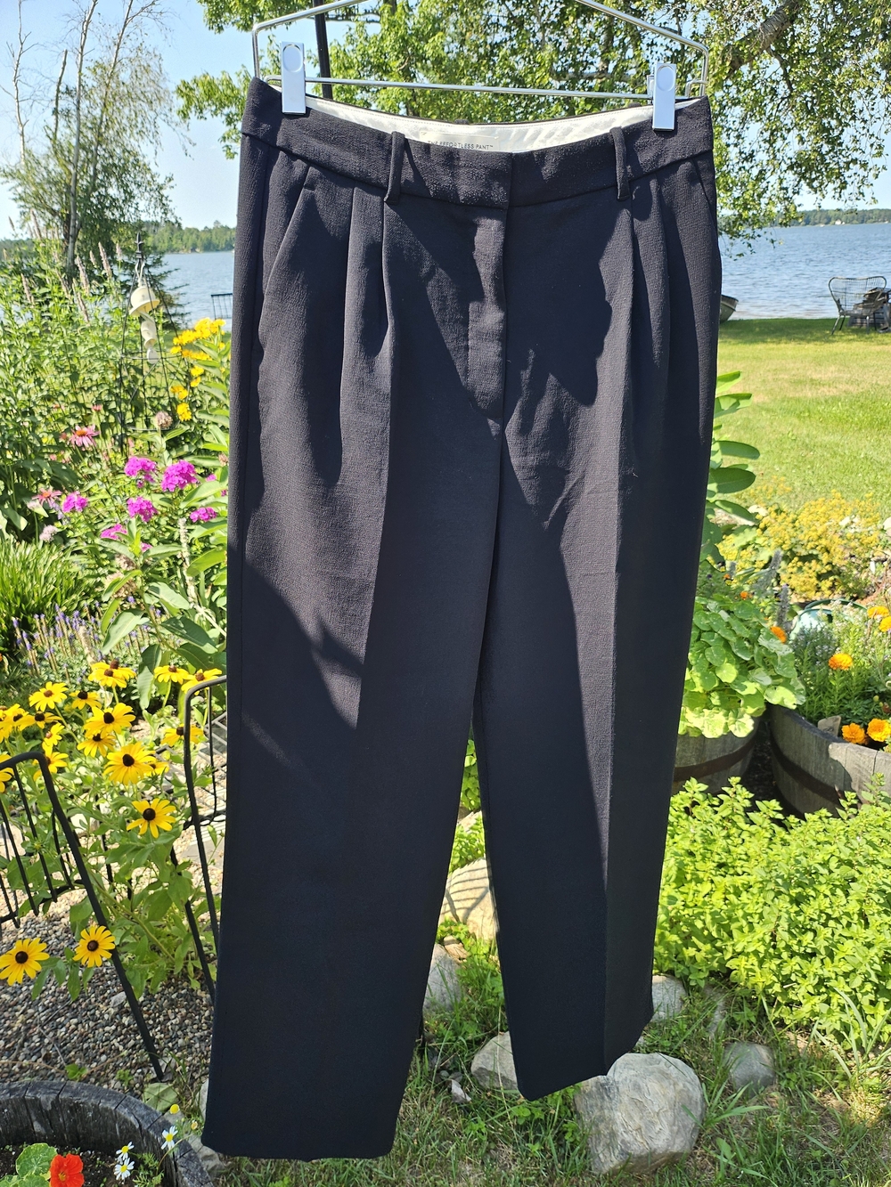 Aritzia Black The Effortless Pant 12T